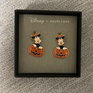 ✨🎃RARE BaubleBar Disney Mickey Halloween Earings✨👻